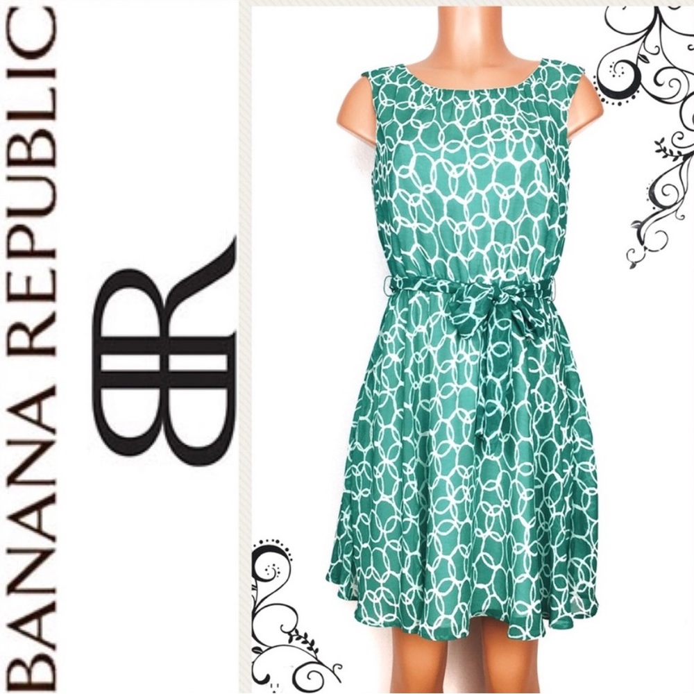 🌻SALE 5/$50 or 10/$75🌻 BANANA REPUBLIC Print Chiffon Dress